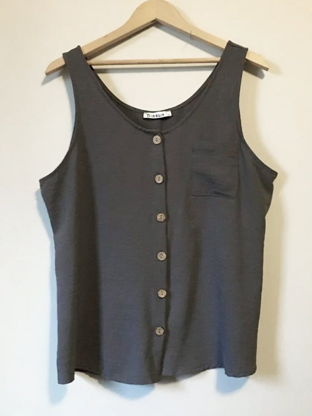 Diosun Dusky Grey Wooden Button Down Tank Top XL Boho Chic
